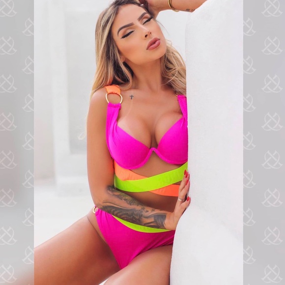 Copacabana crisscross push-up balconette bikini set - Picture 5 of 8